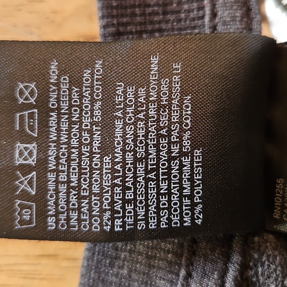 H&M GREMLINS Sweatshirt - Picture 4 of 6